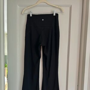 Lulumeon Nulu Super High-Rise flare Leggings Black